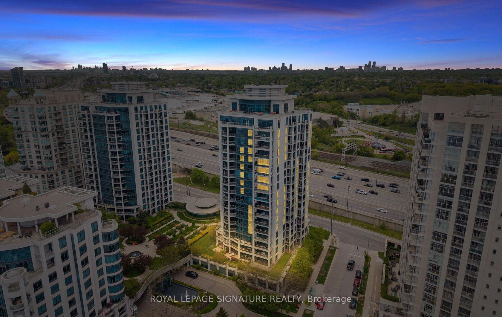 1613 - 2083 Lake Shore Boulevard W, Mimico, Toronto 