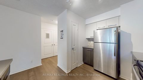Photo 10 at 1503 - 11 St Joseph Street, Bay Street Corridor, Toronto