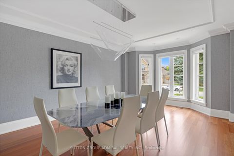 Photo 2 at 16 Flatbush Avenue, East Woodbridge, Vaughan