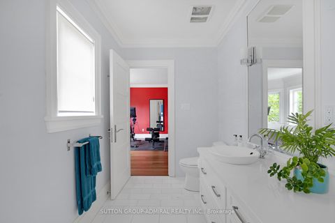 Photo 15 at 16 Flatbush Avenue, East Woodbridge, Vaughan