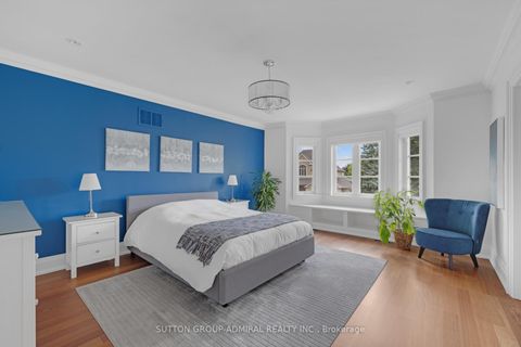 Photo 16 at 16 Flatbush Avenue, East Woodbridge, Vaughan