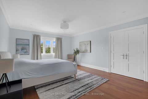Photo 17 at 16 Flatbush Avenue, East Woodbridge, Vaughan