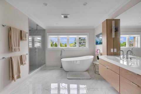 Photo 19 at 16 Flatbush Avenue, East Woodbridge, Vaughan
