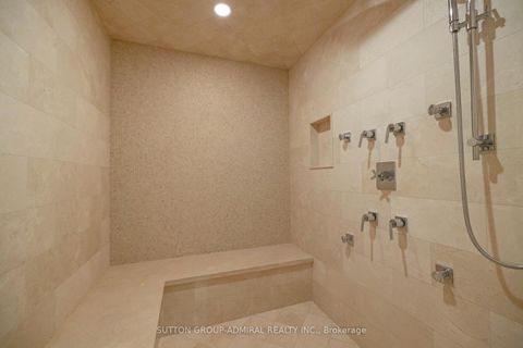 Photo 25 at 16 Flatbush Avenue, East Woodbridge, Vaughan