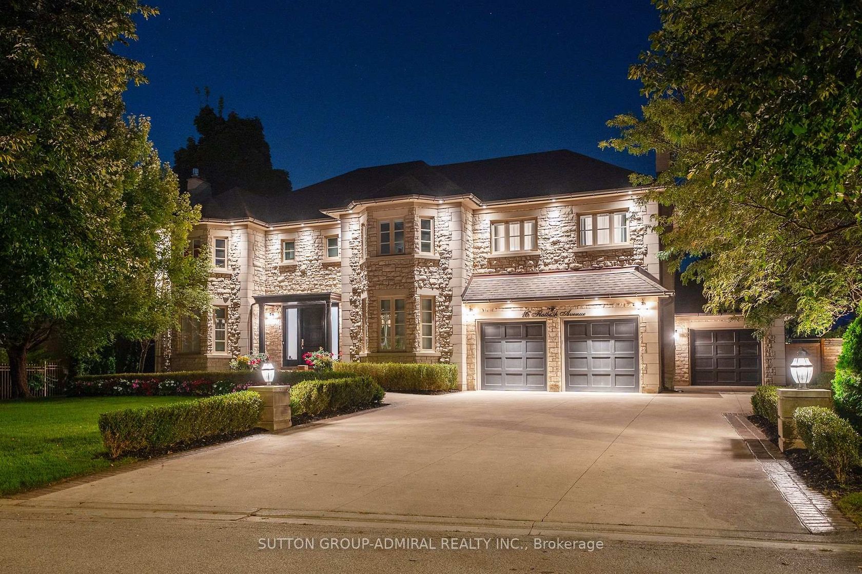 16 Flatbush Avenue, East Woodbridge, Vaughan 