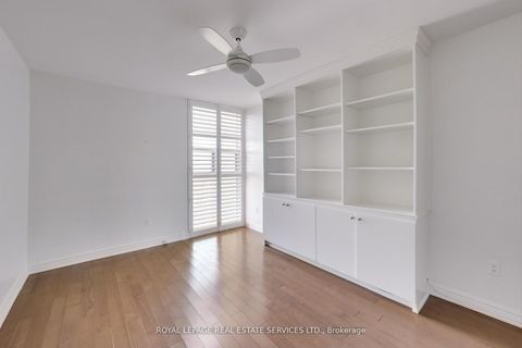 Photo 3 at 1412 - 40 Homewood Avenue, South St. James Town, Toronto
