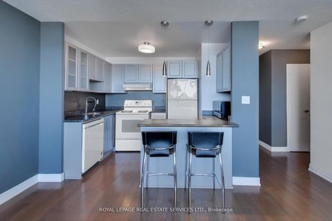 Photo 9 at 1412 - 40 Homewood Avenue, South St. James Town, Toronto