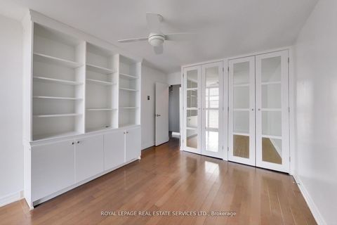 Photo 10 at 1412 - 40 Homewood Avenue, South St. James Town, Toronto