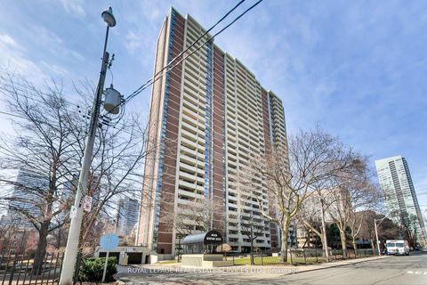 Photo 12 at 1412 - 40 Homewood Avenue, South St. James Town, Toronto
