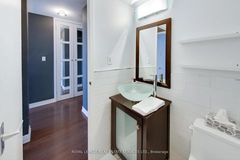 Photo 14 at 1412 - 40 Homewood Avenue, South St. James Town, Toronto