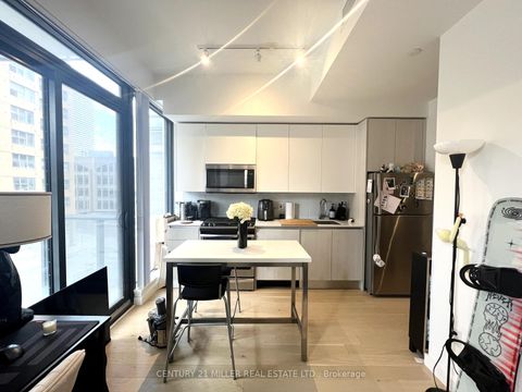 Photo 5 at 211 - 2A Church Street, Waterfront Communities C8, Toronto
