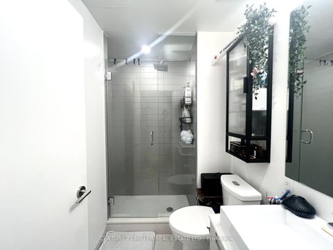 Photo 7 at 211 - 2A Church Street, Waterfront Communities C8, Toronto