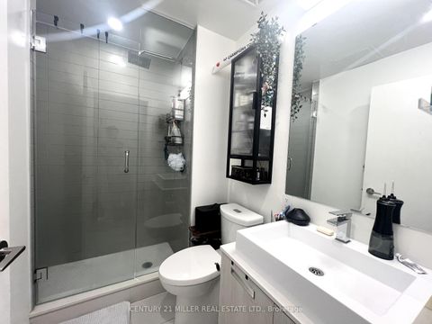 Photo 8 at 211 - 2A Church Street, Waterfront Communities C8, Toronto