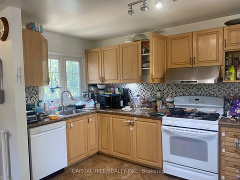 Photo 10 at 38 Cliffside Drive, Cliffside, Toronto