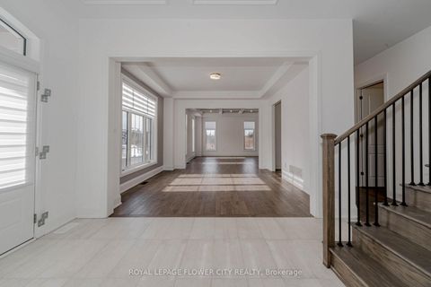 Photo 6 at 518 Kleinburg Summit Way, Kleinburg, Vaughan