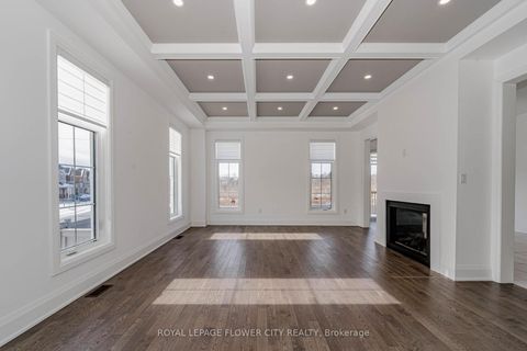 Photo 8 at 518 Kleinburg Summit Way, Kleinburg, Vaughan