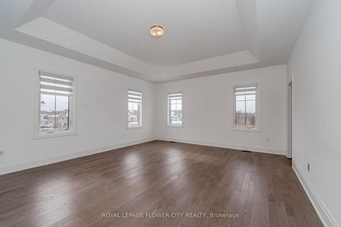 Photo 12 at 518 Kleinburg Summit Way, Kleinburg, Vaughan