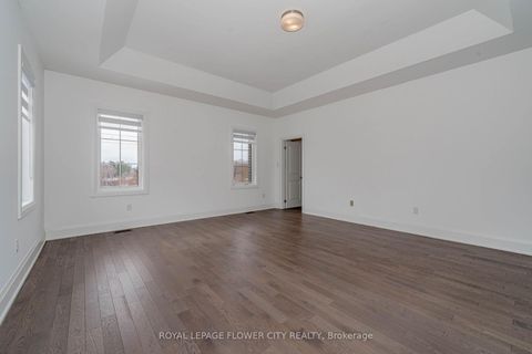 Photo 13 at 518 Kleinburg Summit Way, Kleinburg, Vaughan