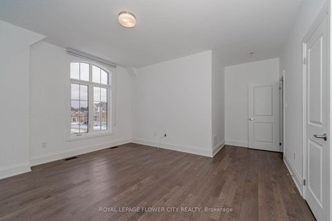 Photo 21 at 518 Kleinburg Summit Way, Kleinburg, Vaughan