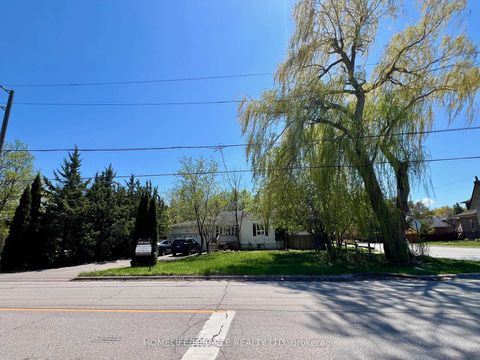 Photo 2 at 121 May Avenue, North Richvale, Richmond Hill