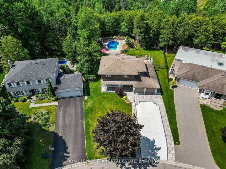Photo 1 at 251 Sherwood Court, Northglen, Oshawa