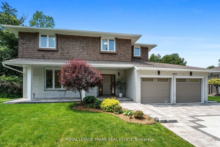 Photo 2 at 251 Sherwood Court, Northglen, Oshawa