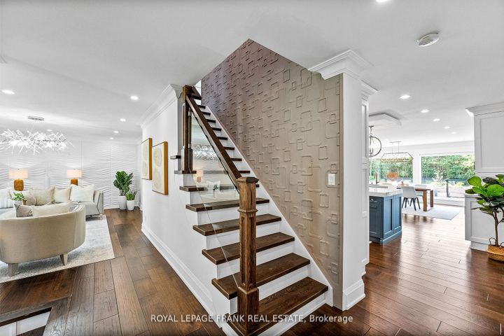 Photo 17 at 251 Sherwood Court, Northglen, Oshawa