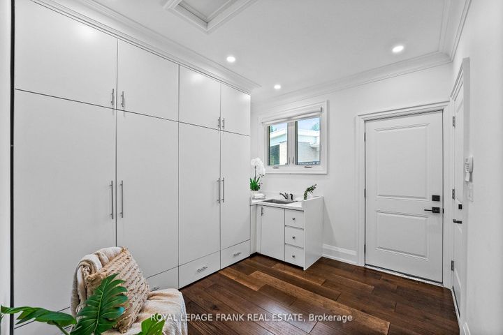 Photo 21 at 251 Sherwood Court, Northglen, Oshawa