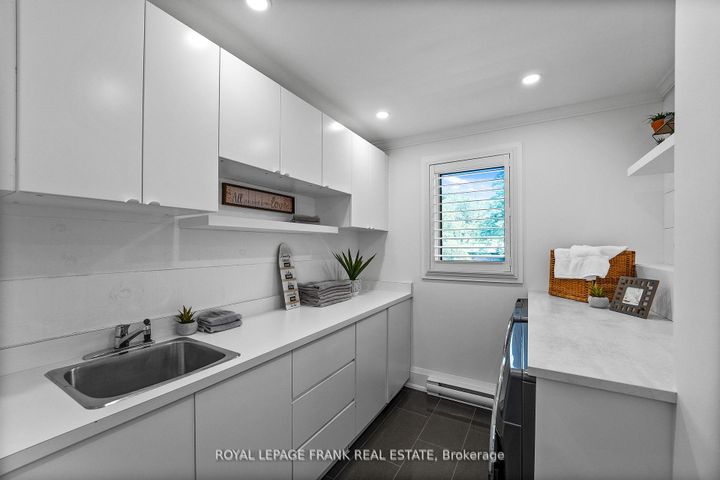 Photo 32 at 251 Sherwood Court, Northglen, Oshawa