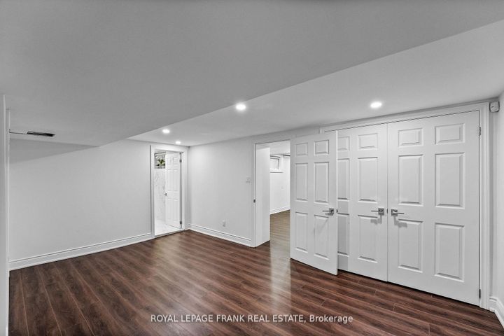 Photo 35 at 251 Sherwood Court, Northglen, Oshawa