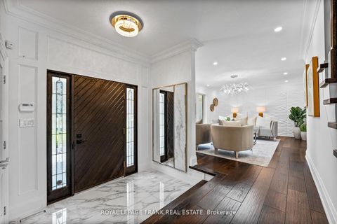 Photo 5 at 251 Sherwood Court, Northglen, Oshawa