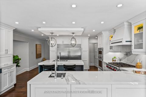 Photo 13 at 251 Sherwood Court, Northglen, Oshawa