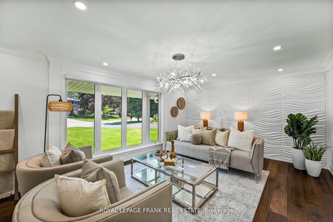 Photo 18 at 251 Sherwood Court, Northglen, Oshawa
