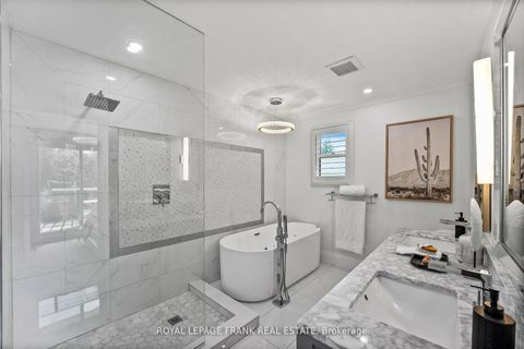 Photo 26 at 251 Sherwood Court, Northglen, Oshawa