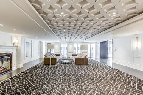 Photo 2 at 210 - 955 Bay Street, Bay Street Corridor, Toronto