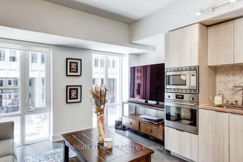 Photo 17 at 210 - 955 Bay Street, Bay Street Corridor, Toronto