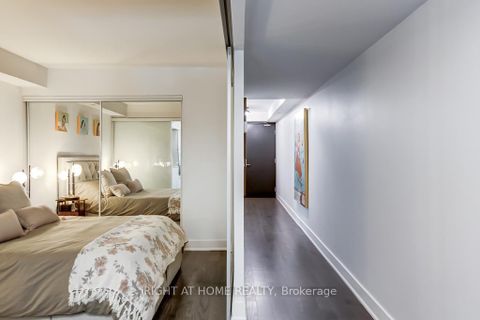 Photo 19 at 210 - 955 Bay Street, Bay Street Corridor, Toronto
