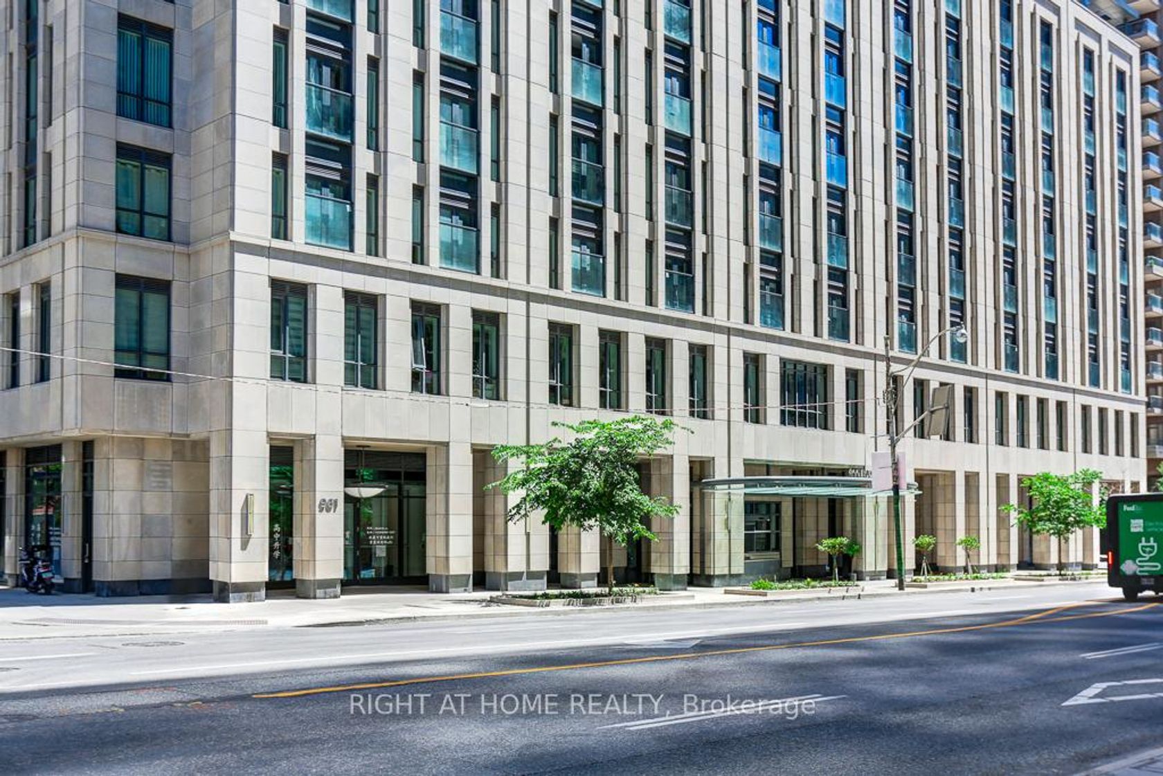 210 - 955 Bay Street, Bay Street Corridor, Toronto 