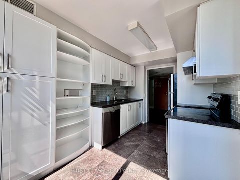 Photo 3 at 1503 - 238 Doris Avenue, Willowdale East, Toronto