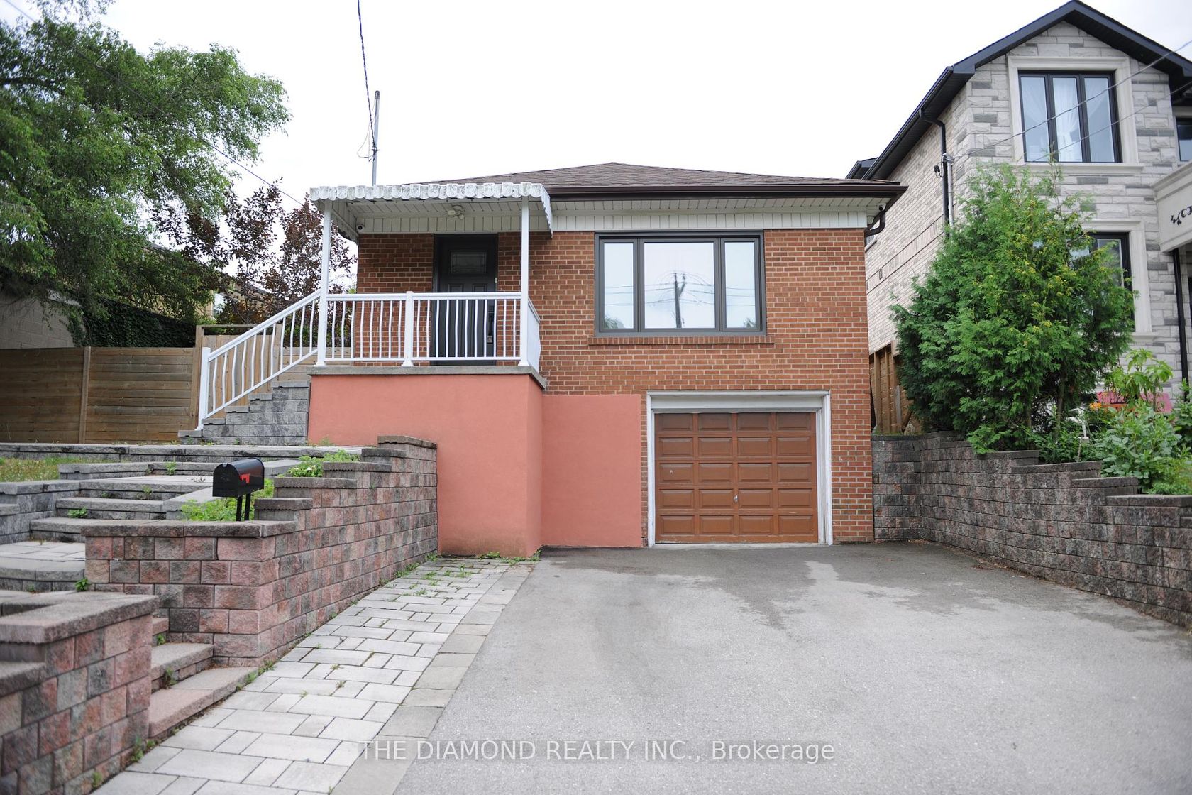 21 Gracefield Avenue, Maple Leaf, Toronto 