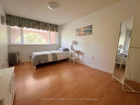 Photo 7 at 228 - 4005 Don Mills Road, Hillcrest Village, Toronto
