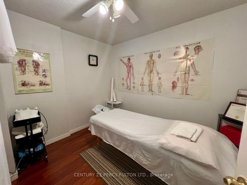 Photo 11 at 228 - 4005 Don Mills Road, Hillcrest Village, Toronto