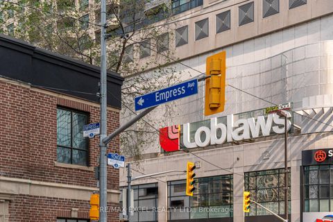 Photo 2 at 2715 - 18 Parkview Avenue, Willowdale East, Toronto
