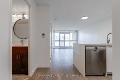 Photo 4 at 2715 - 18 Parkview Avenue, Willowdale East, Toronto