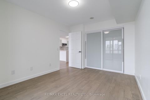 Photo 12 at 2715 - 18 Parkview Avenue, Willowdale East, Toronto