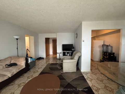 Photo 2 at 409 - 15 London Green Court, Jane Heights, Toronto
