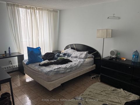 Photo 12 at 409 - 15 London Green Court, Jane Heights, Toronto