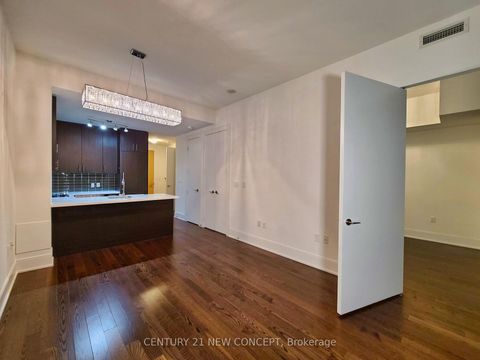 Photo 12 at 526 - 39 Queens Quay E, Waterfront Communities C1, Toronto