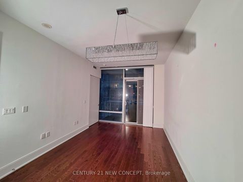 Photo 14 at 526 - 39 Queens Quay E, Waterfront Communities C1, Toronto