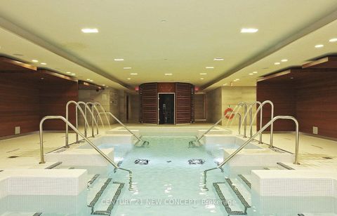 Photo 28 at 526 - 39 Queens Quay E, Waterfront Communities C1, Toronto